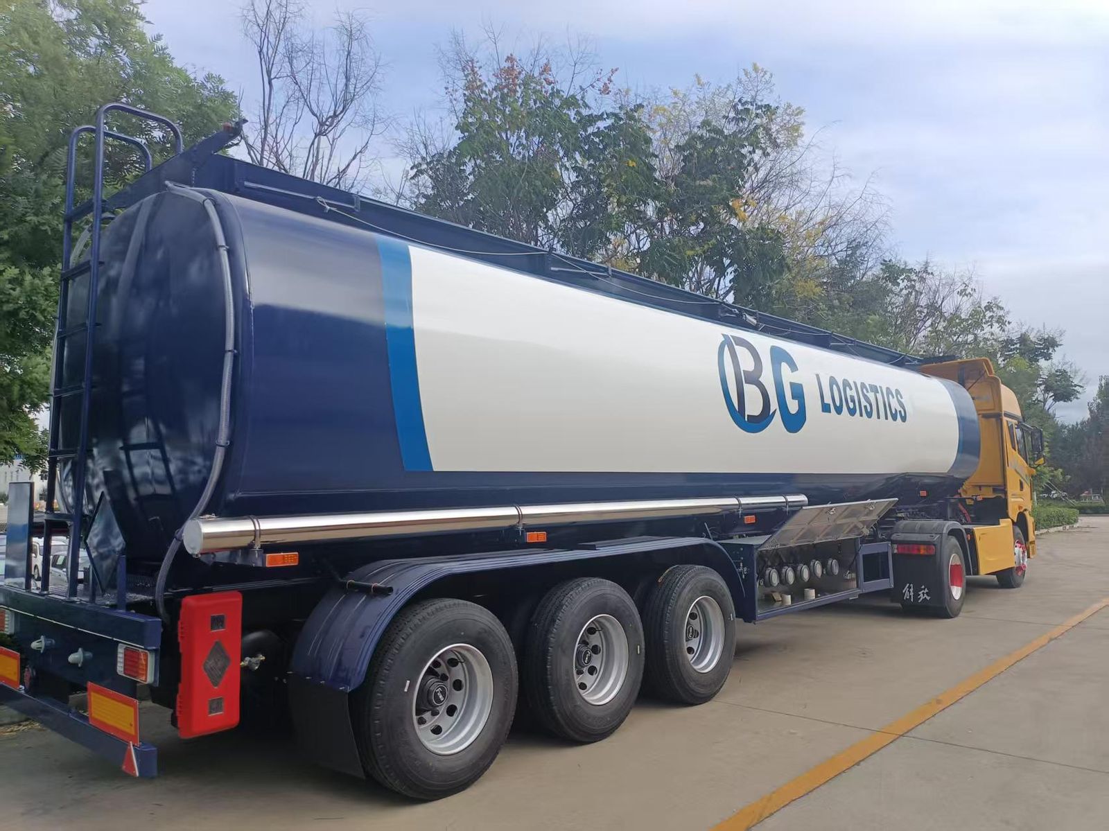 Fuel Tank Semi-Trailer