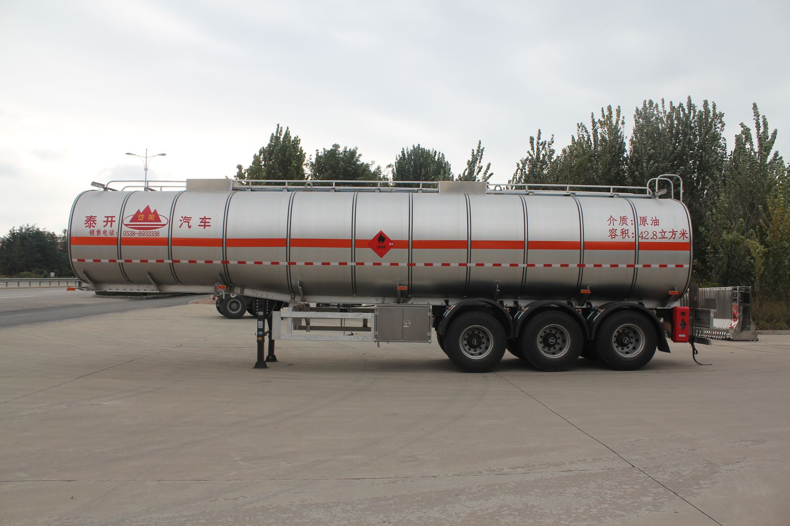 Crude Oil Transport Semi-Trailer