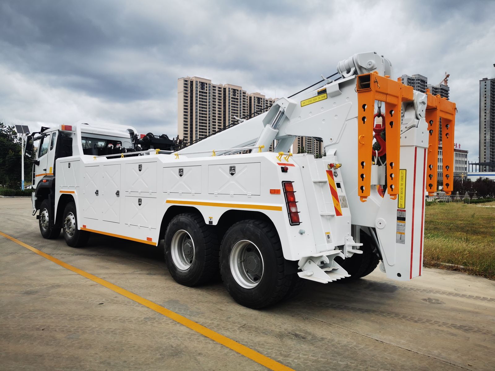 Integrated Boom & Tow Wrecker