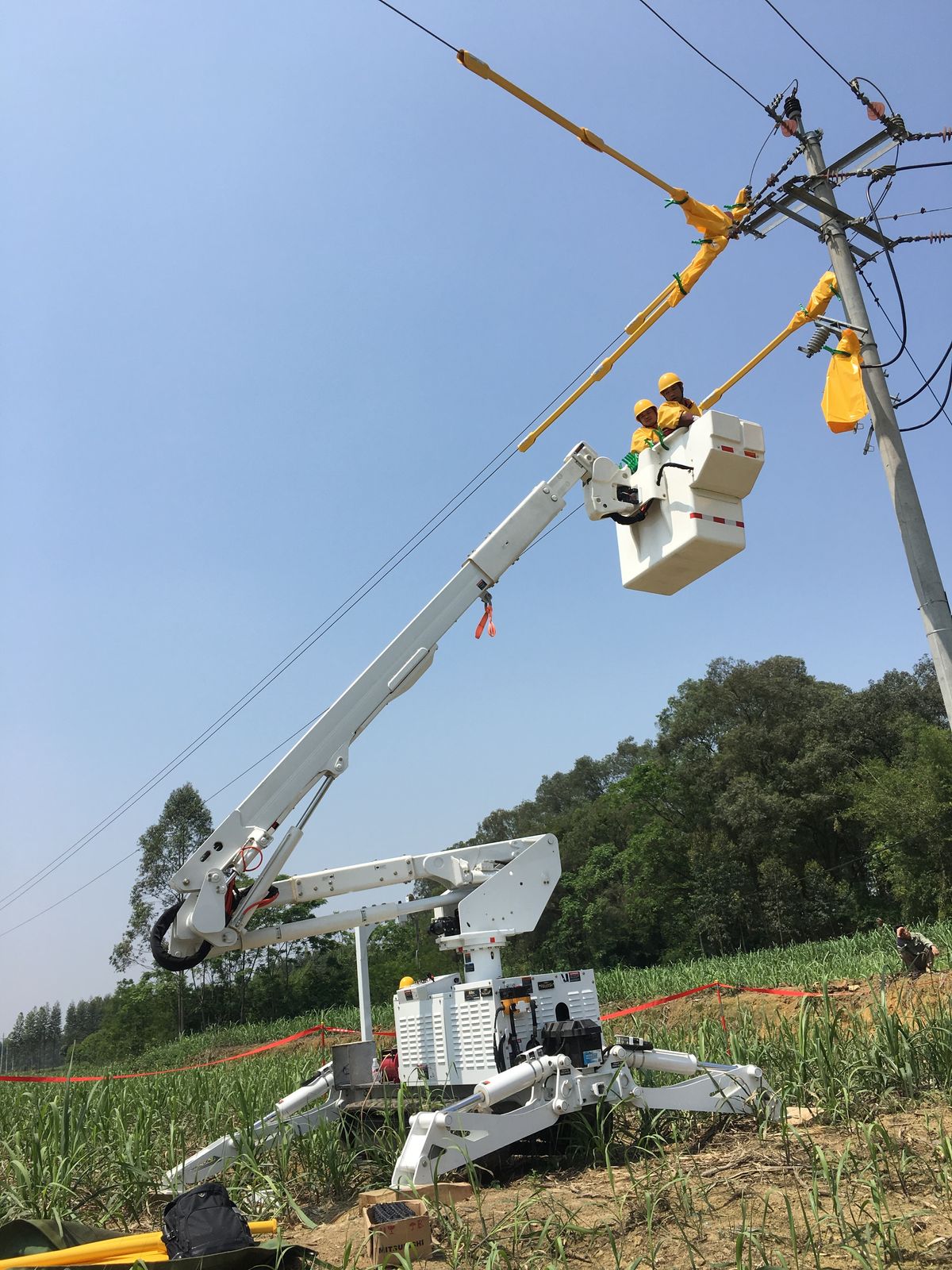 Crawler Insulated Aerial Work Platform